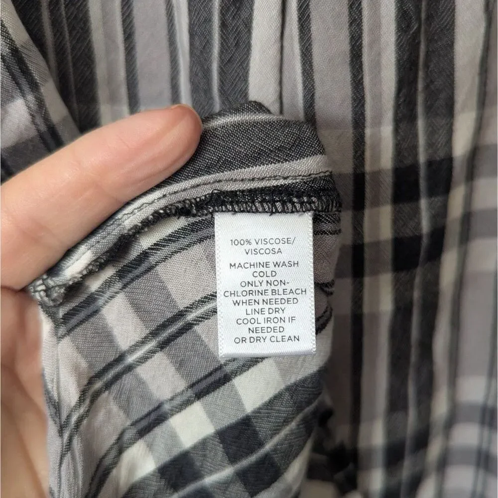 LOFT Puff Sleeve Split Neck Plaid Blouse Top Size Medium Soft Lightweight Casual
